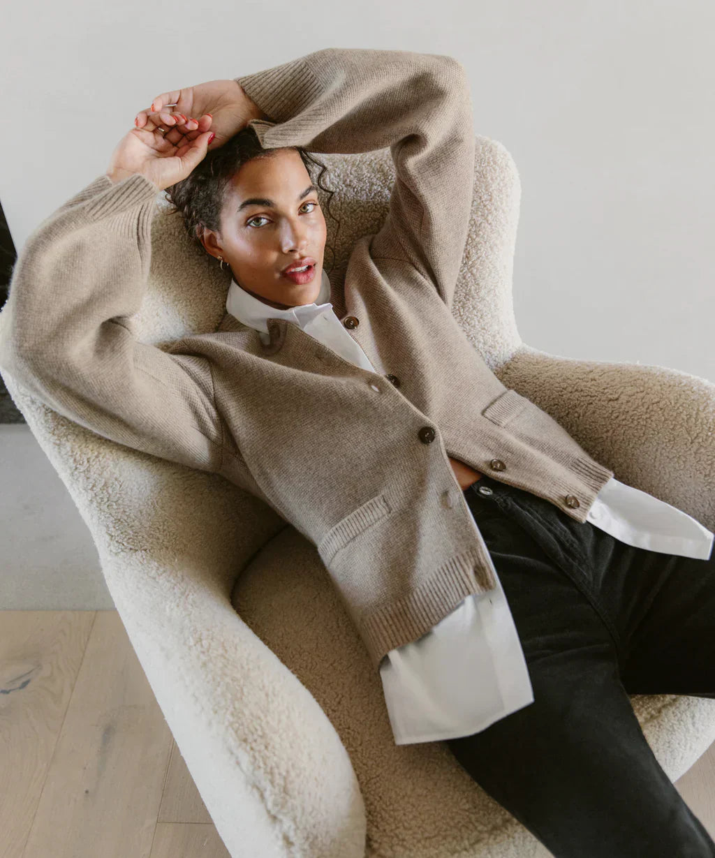 Le Clair™ | Cardigan Old Money